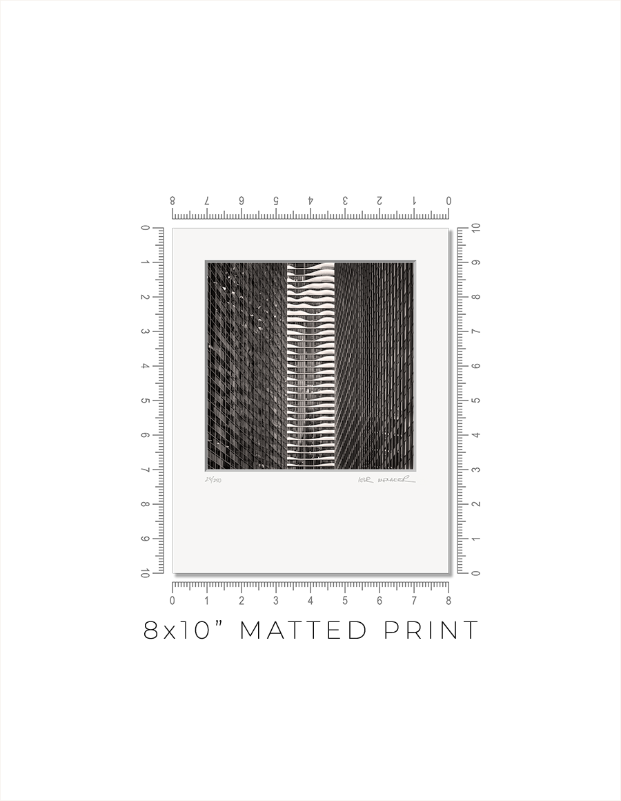 Aqua Tower Between East Wacker Towers