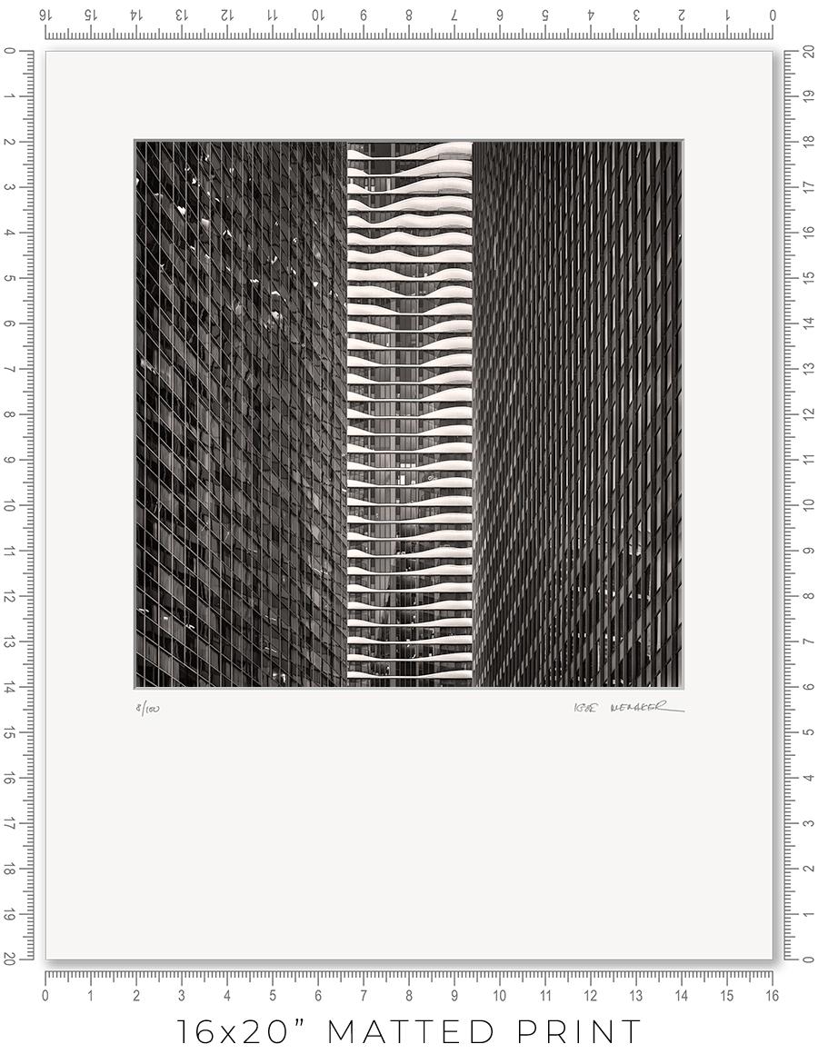 Aqua Tower Between East Wacker Towers