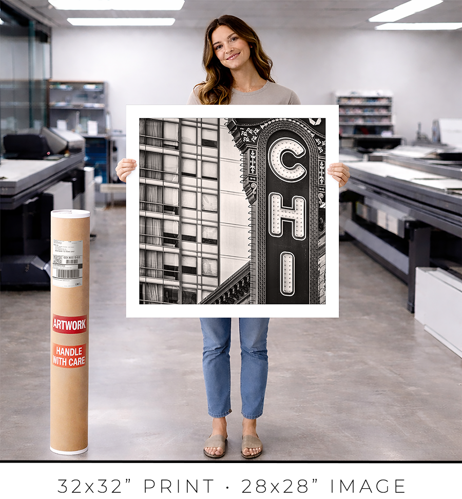 Chicago Theater Vertical Sign - Igor Menaker Fine Art Photography