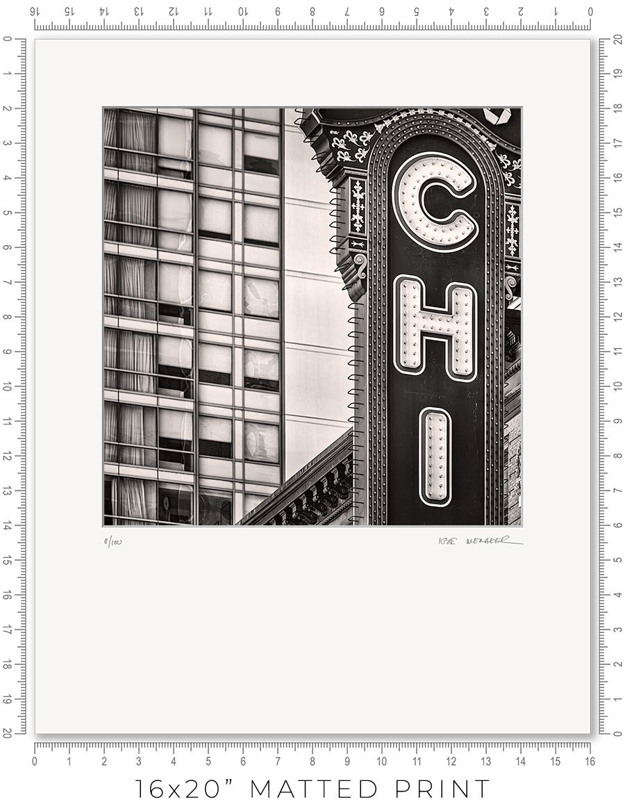 Chicago Theater Vertical Sign - Igor Menaker Fine Art Photography