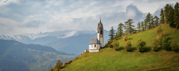Chiesa di Santa Barbara in La Val in Dolomites