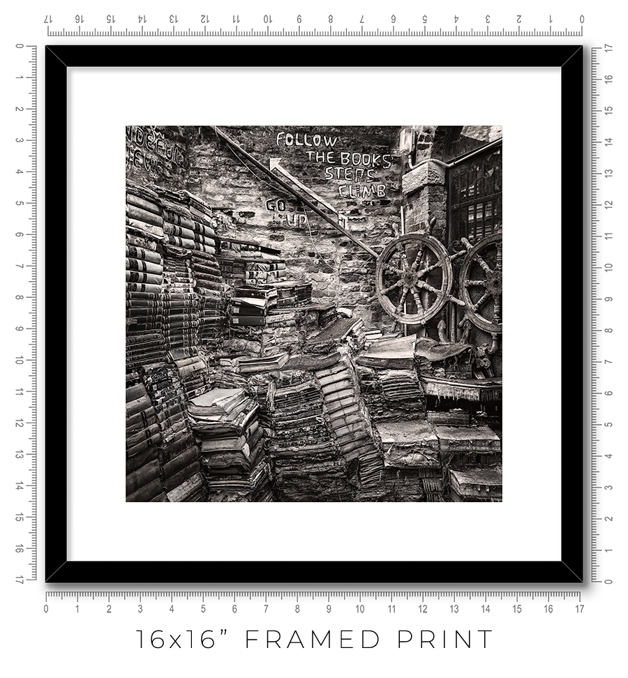 Libreria Acqua Alta - Igor Menaker Fine Art Photography