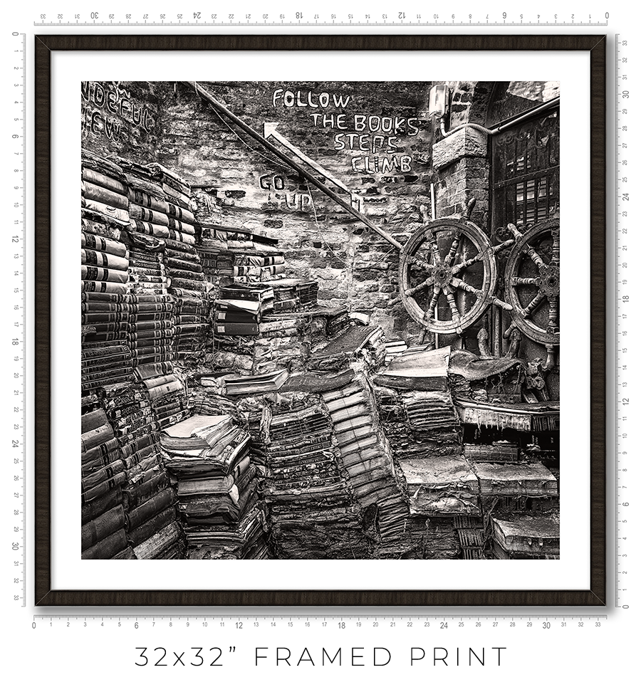 Libreria Acqua Alta - Igor Menaker Fine Art Photography