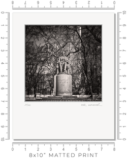 Abraham Lincoln Monument in Grant Park North