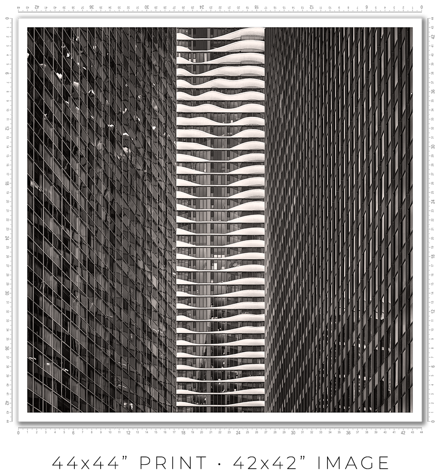 Aqua Tower Between East Wacker Towers