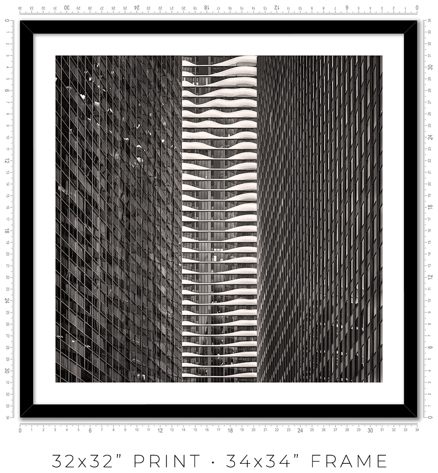 Aqua Tower Between East Wacker Towers