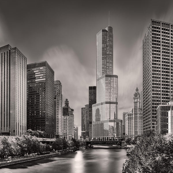 Chicago River from Columbus Dr Bridge