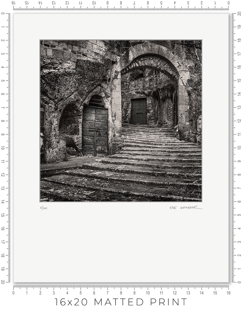 Porta di Sovana - Igor Menaker Fine Art Photography