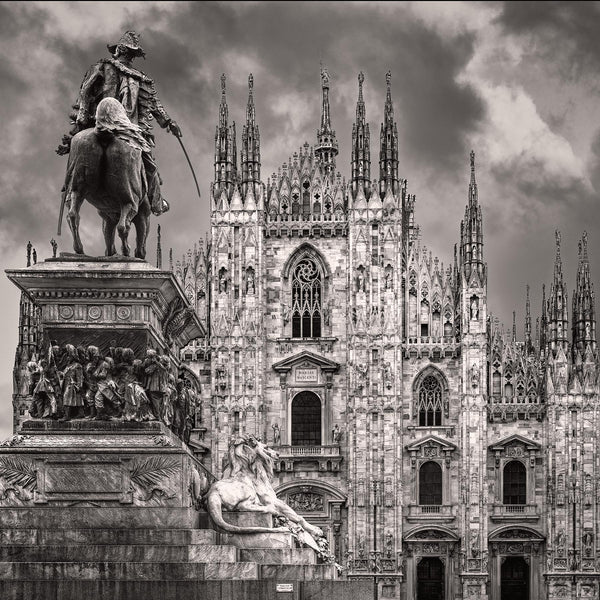 Milan Duomo Piazza