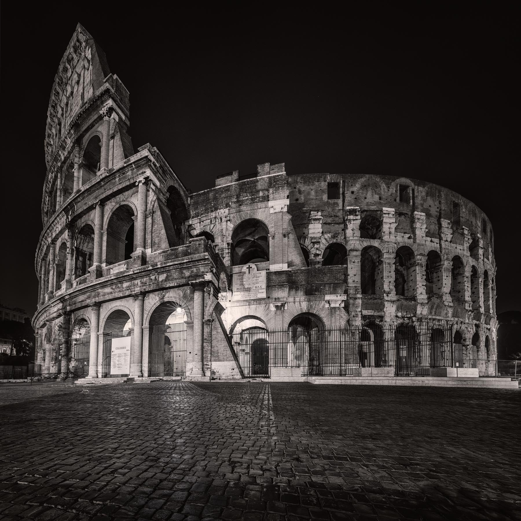 Piazza del Colosseo - Igor Menaker Fine Art Photography