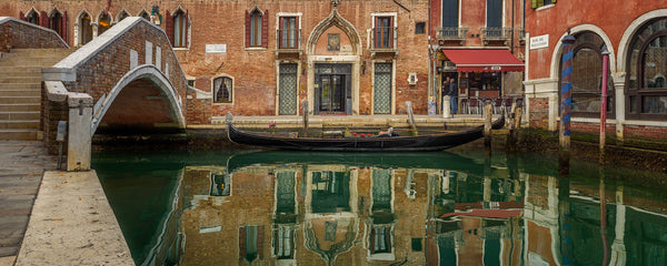 Venice Conversations - Igor Menaker Fine Art Photography